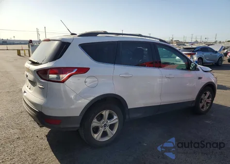 2014 Ford Escape Se z USA, uszkodzony, nr VIN 1FMCU0GX0EUE27646
